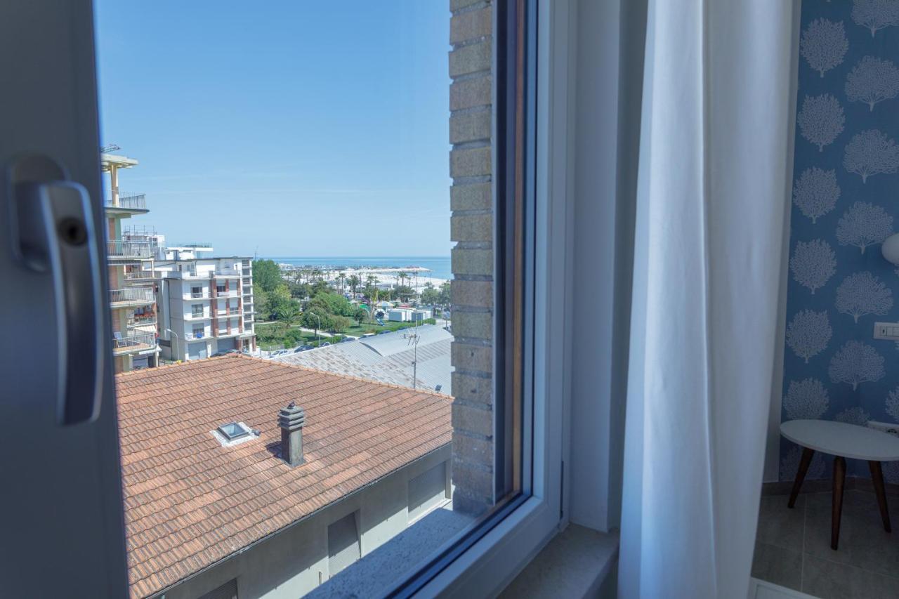Vista Mare Guest House Civitanova Marche Eksteriør billede
